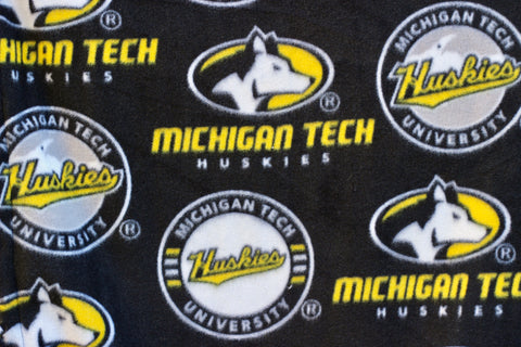 Michigan Tech Fleece Tied Throw Blanket Kit
